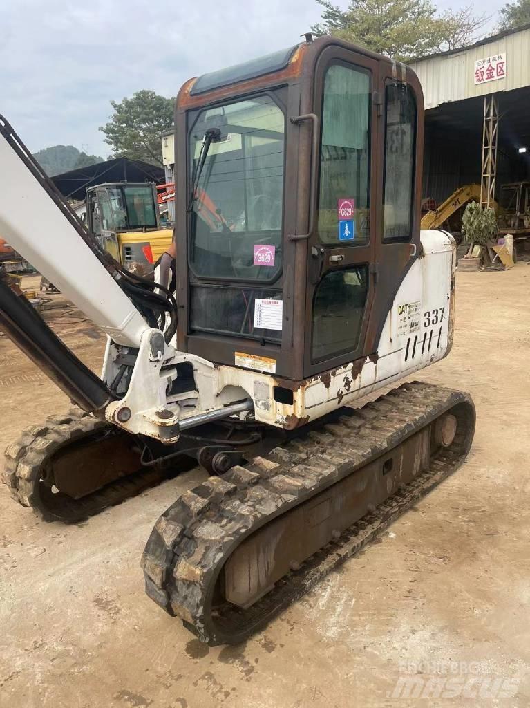 Bobcat 337 Mini bagri <7t