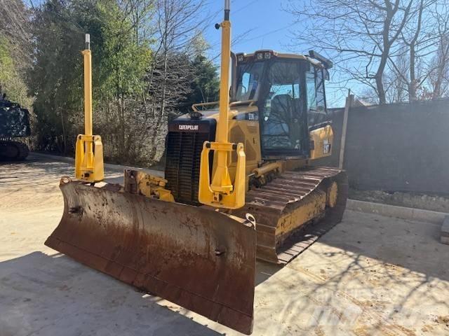 CAT D 3 K LGP Buldožerji goseničarji