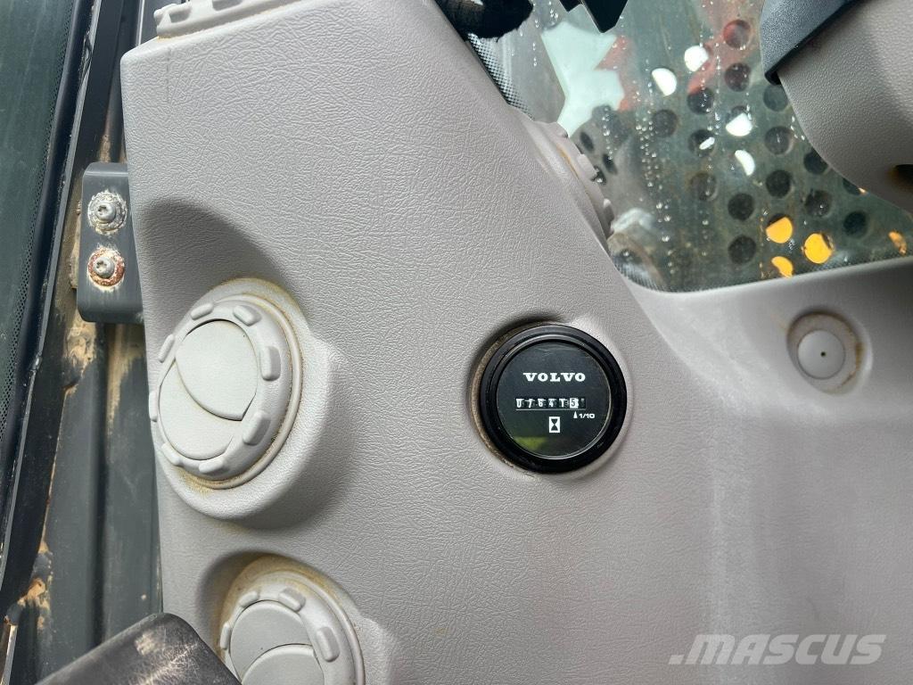 Volvo EC 380 EL HR Rušilni bagri