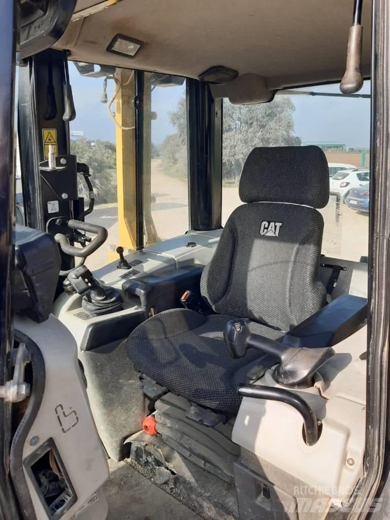 CAT D6N LGP Buldožerji goseničarji