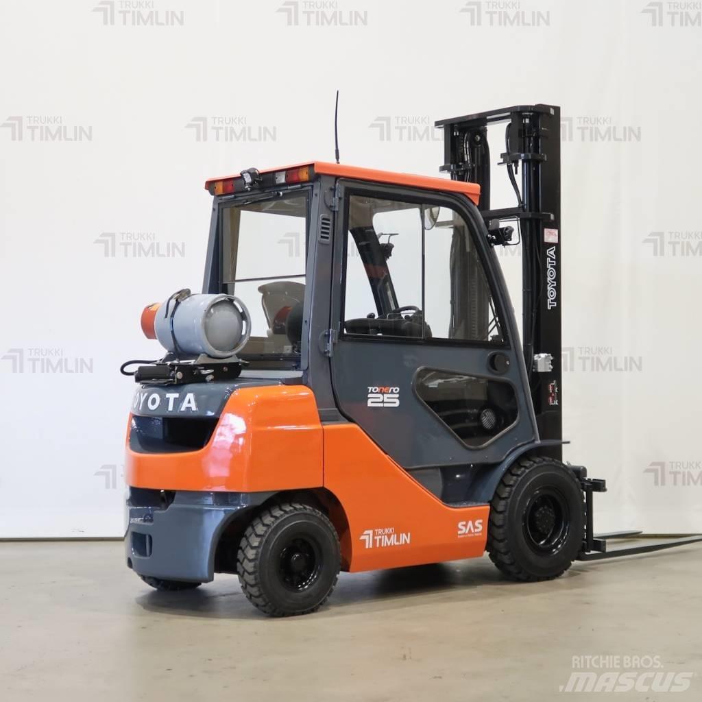 Toyota 02-8FGF25 Plinski viličarji