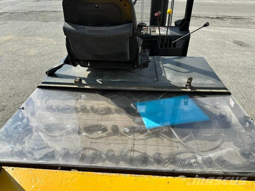 OM E50N Električni viličarji