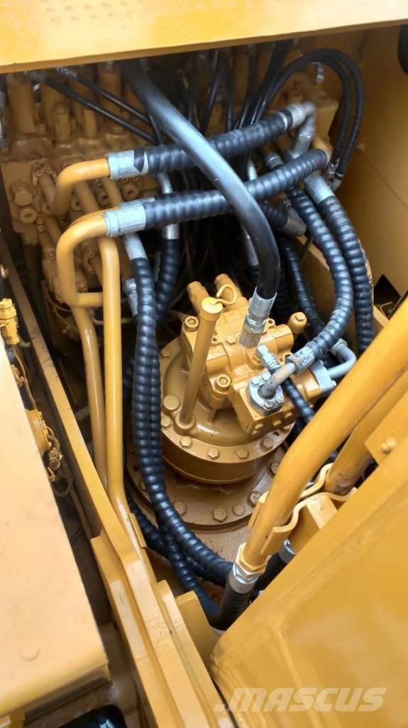CAT 320D2 Bagri goseničarji