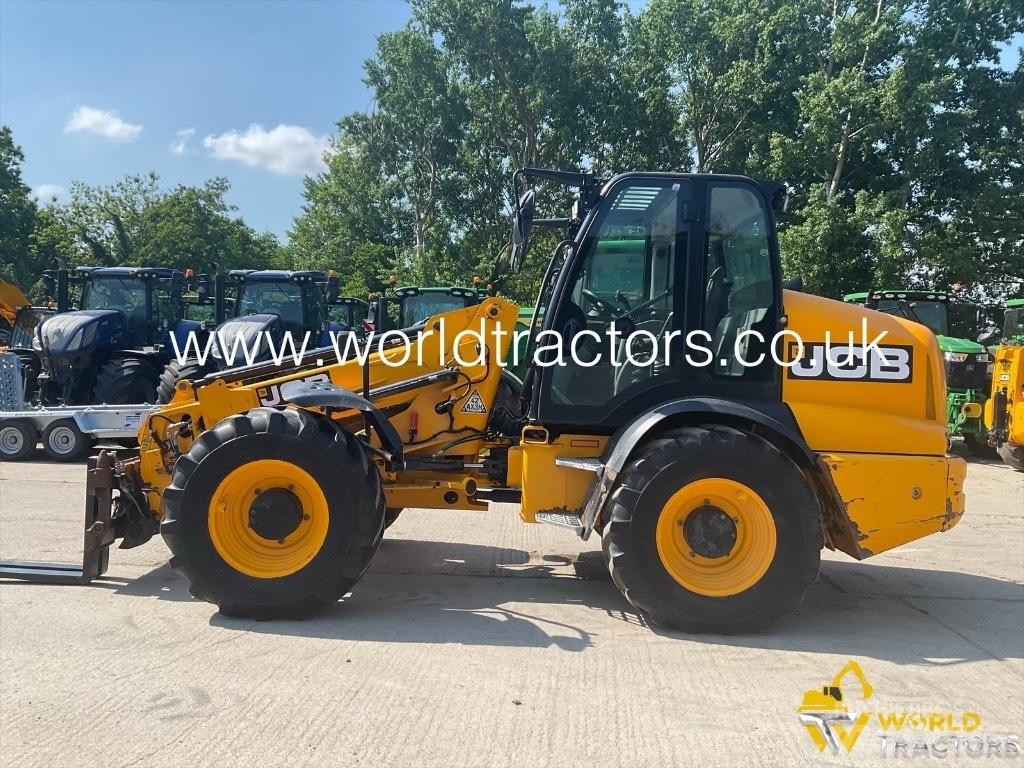 JCB TM 320 S Kmetijski teleskopski nakladalci