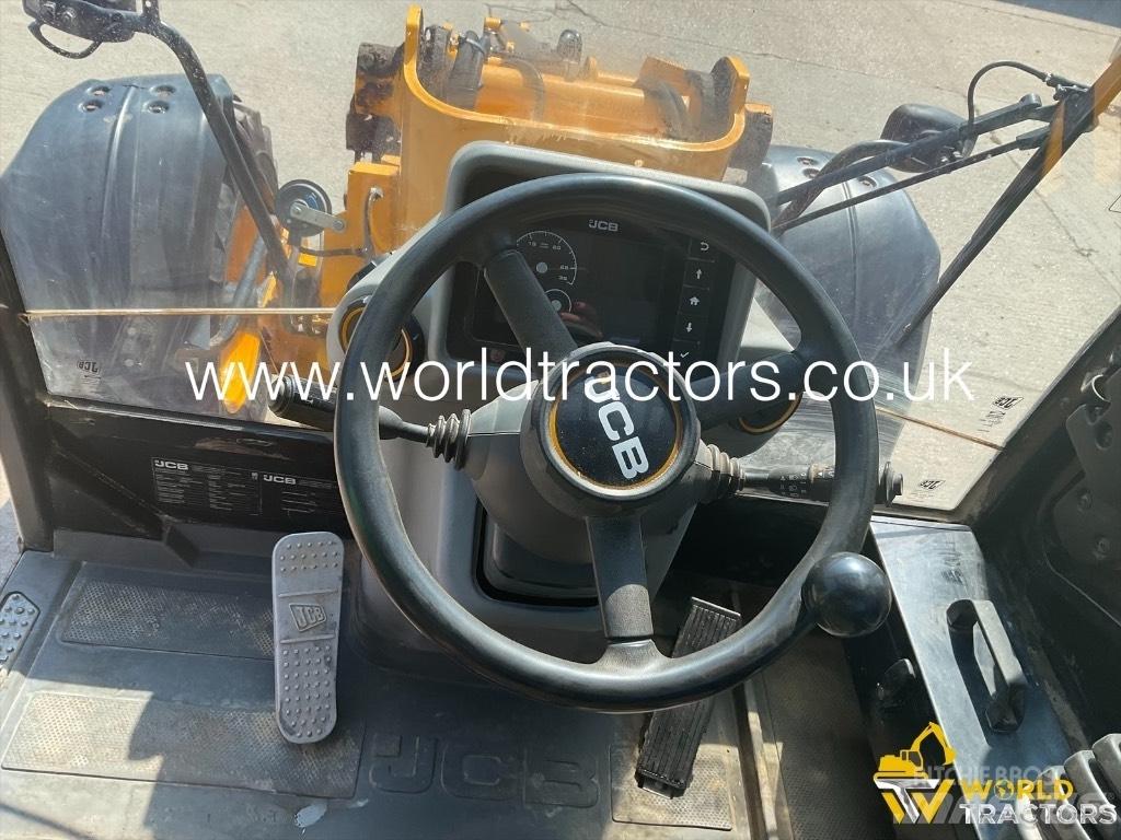 JCB TM 320 S Kmetijski teleskopski nakladalci