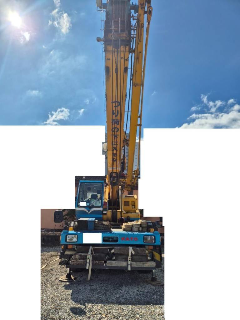 Kato KR 35 H Avtodvigala