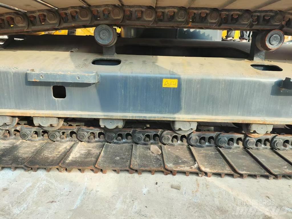 Kobelco SK200D Bagri goseničarji