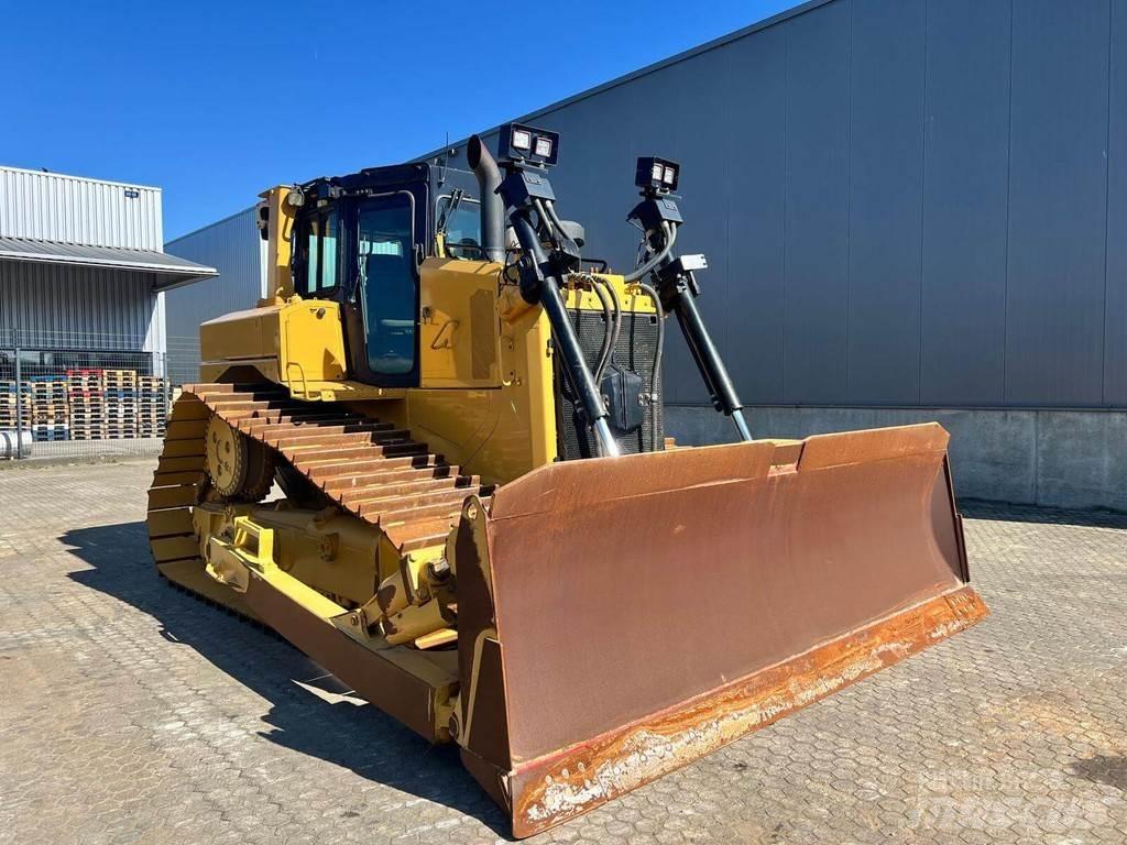 CAT D6T LGP Buldožerji goseničarji