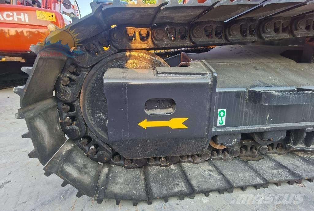 Doosan DX 225 LC Bagri goseničarji