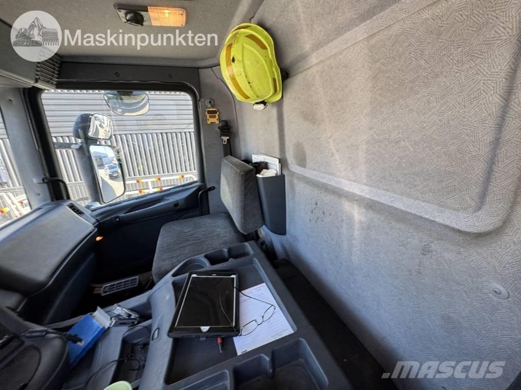 Scania P 94 D Vlečna vozila za tovornjake