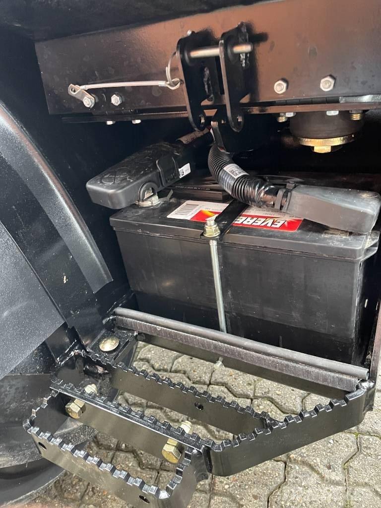 Gehl AL550 Mini nakladalci