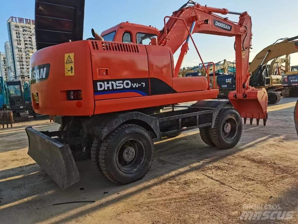 Doosan 150 W-7 Bagri na kolesih
