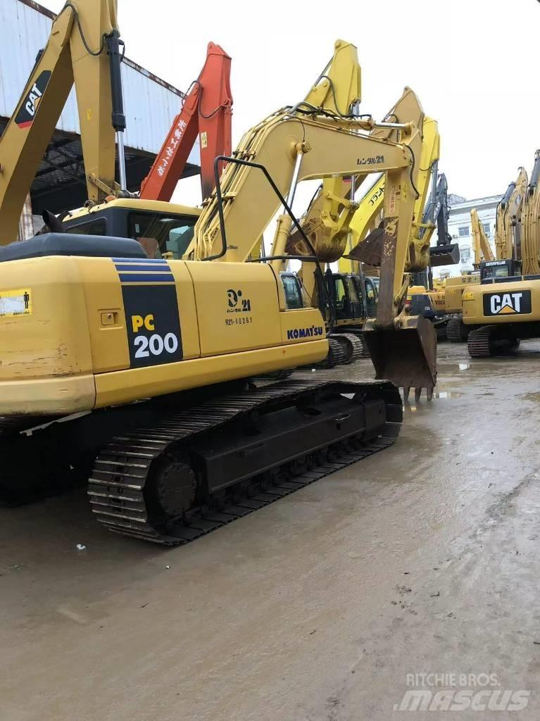 Komatsu 200-7 Bagri goseničarji