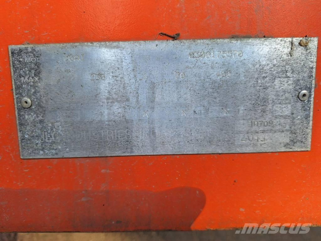 JLG 600AJ Zglobne dvižne ploščadi