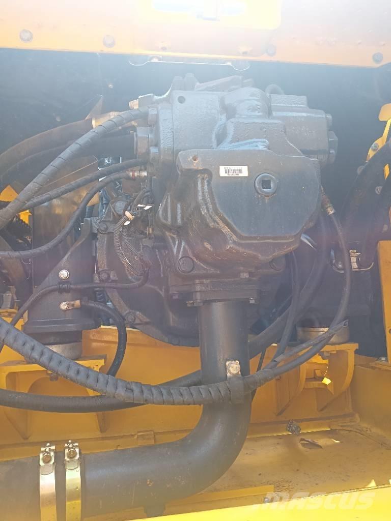 Komatsu pc360 Bagri goseničarji