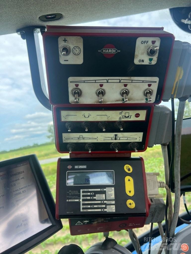 Hardi Commander 2800 Vlečne škropilnice