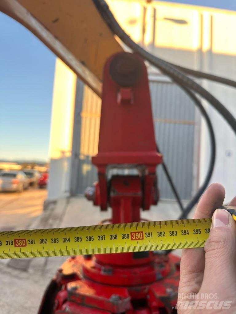 Liebherr LH 22 M Bagri za prekladanje primarnih/sekundarnih surovin