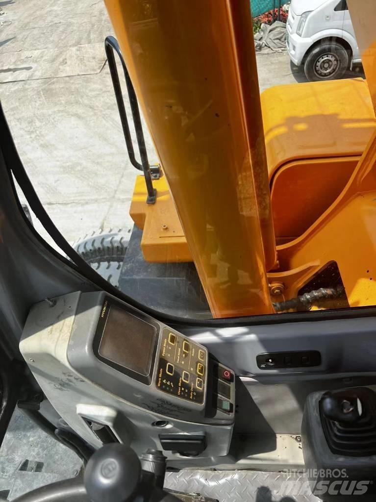 Hyundai 210W-7 Bagri na kolesih