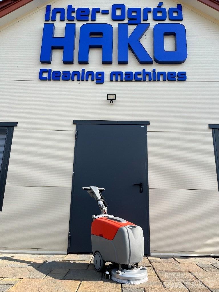 Hako B 12 Stroji za ribanje in pomivanj tal