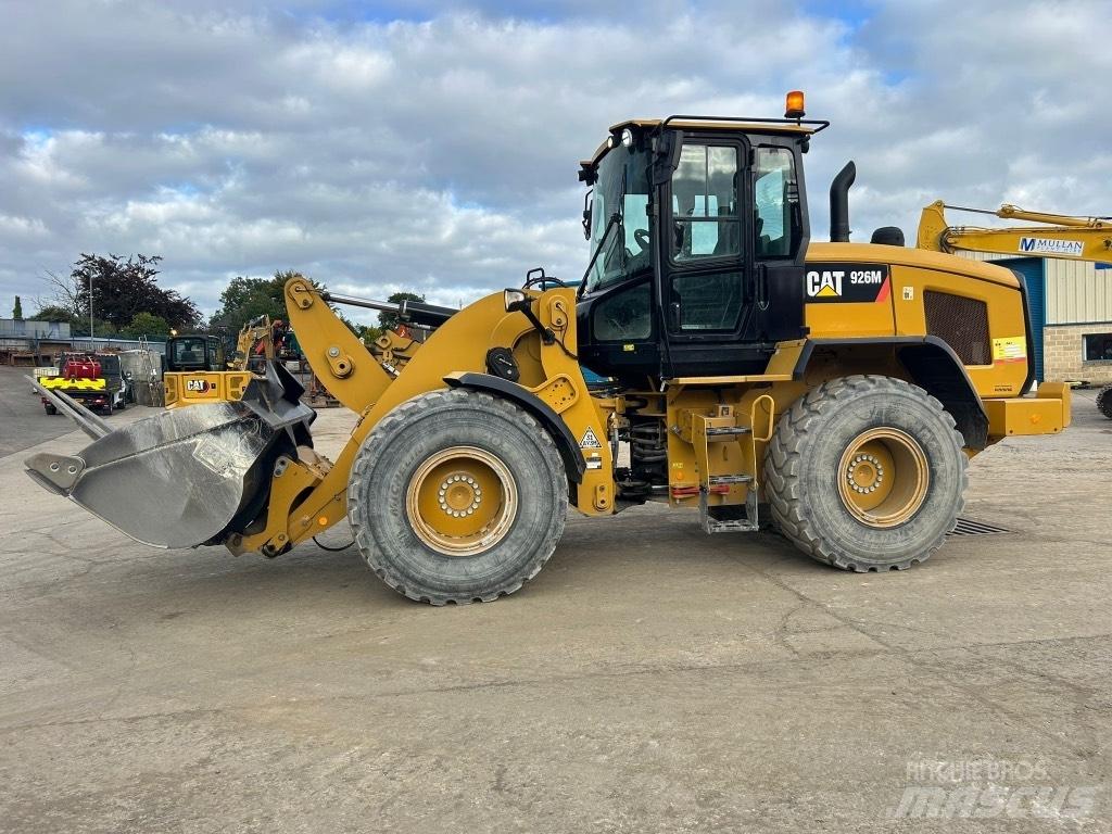 CAT 926 M ( USA Built ) Kolesni nakladalci