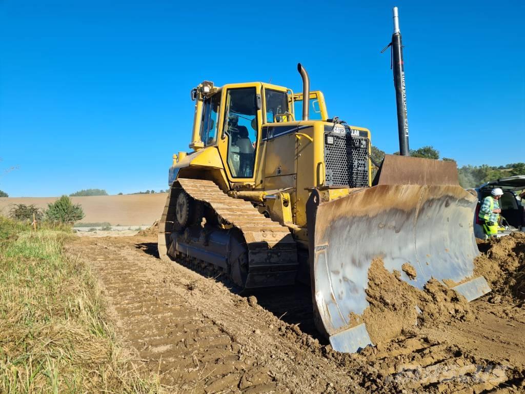 CAT D 6 N XL Buldožerji goseničarji