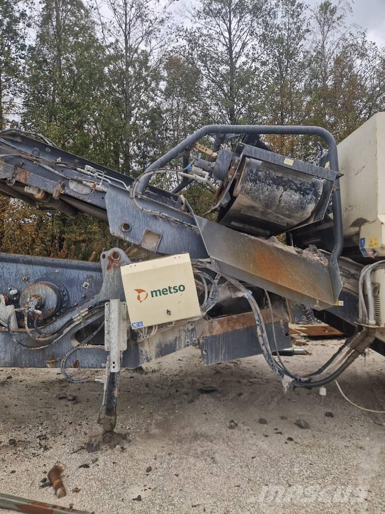 Metso 116S Mobilni drobilniki