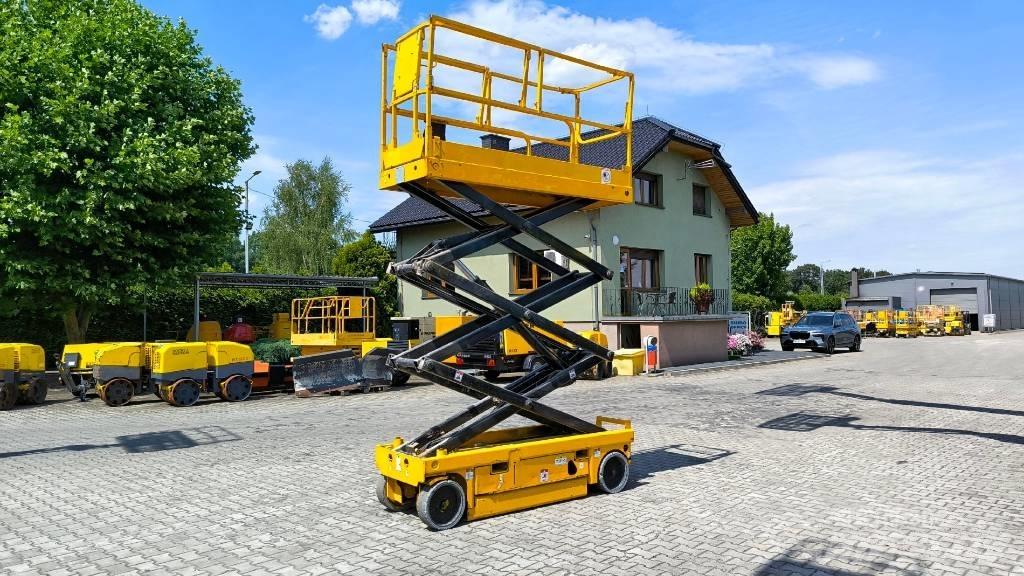 Haulotte Compact 8 Škarjaste dvižne ploščadi