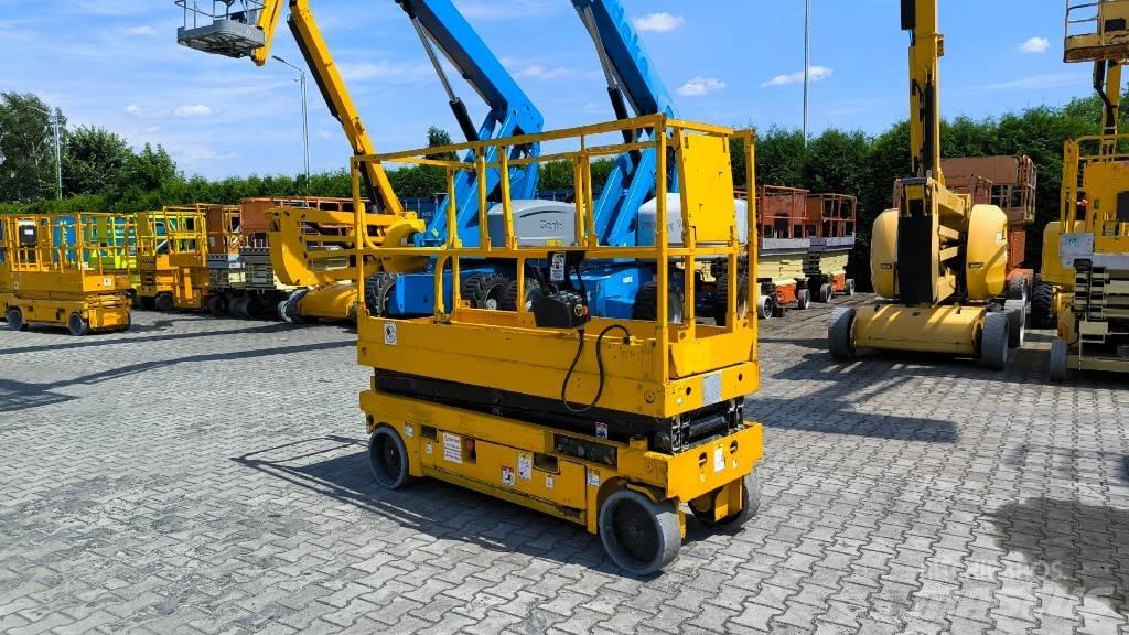 Haulotte Compact 8 Škarjaste dvižne ploščadi