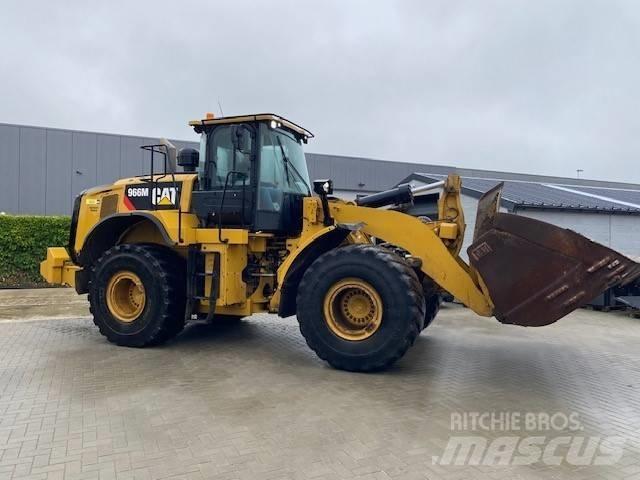 CAT 966 M Kolesni nakladalci