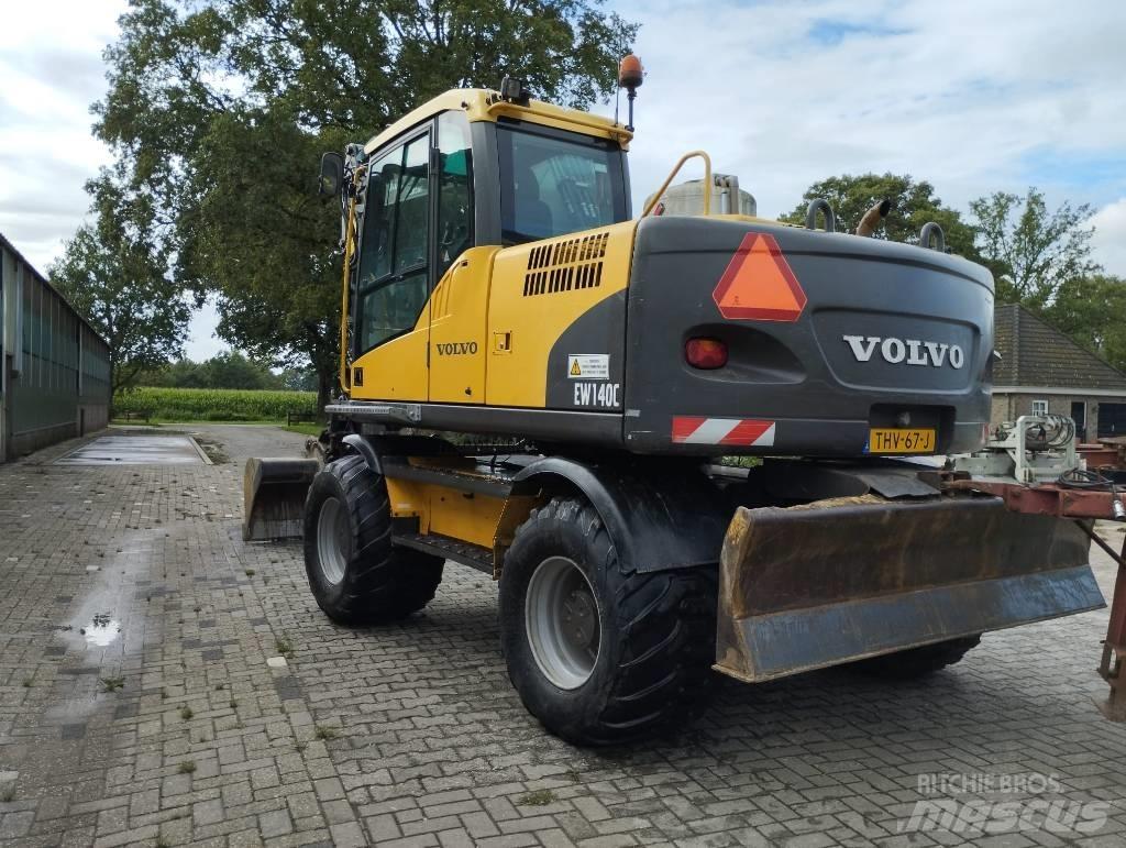 Volvo EW 140 C Bagri na kolesih
