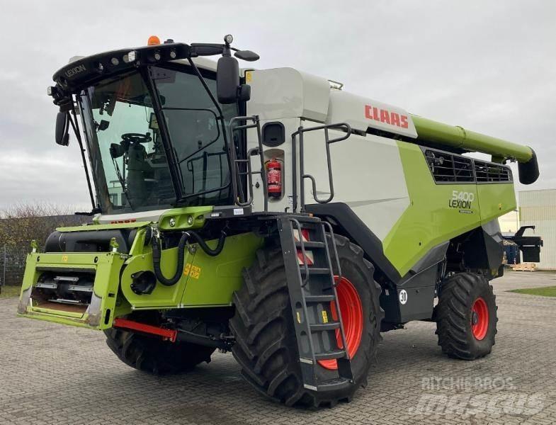 CLAAS LEXION 5400 Kombajni