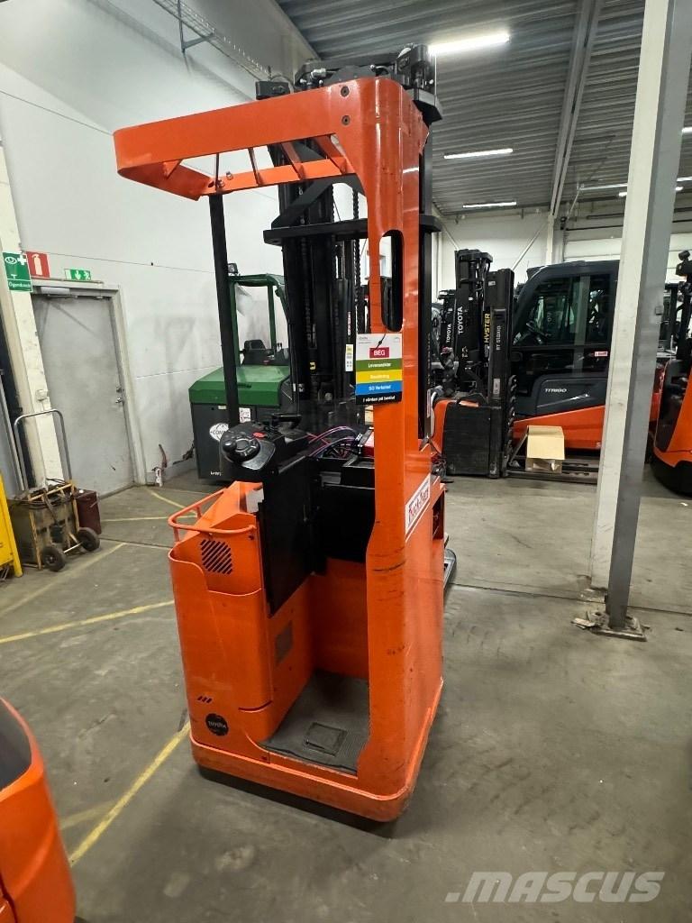 Toyota SSE160 Samopogonski ročni viličarji