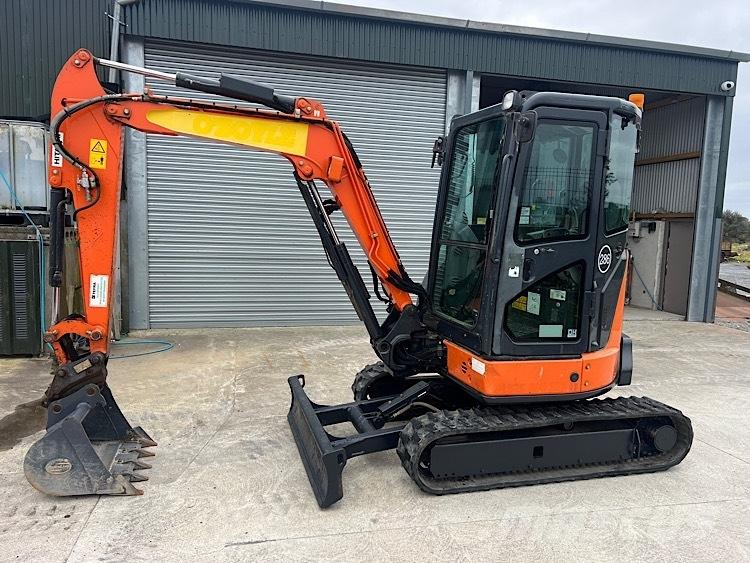 Hitachi ZX33U-5CLR Mini bagri <7t