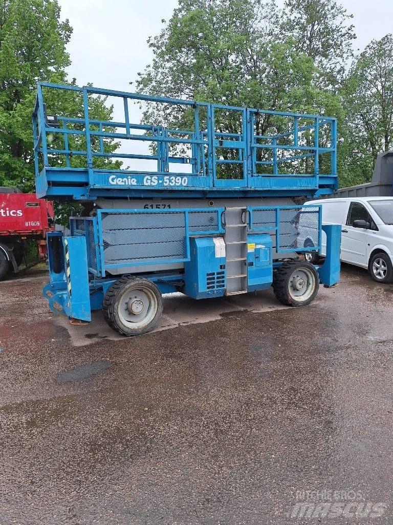 Genie GS 5390 RT Škarjaste dvižne ploščadi