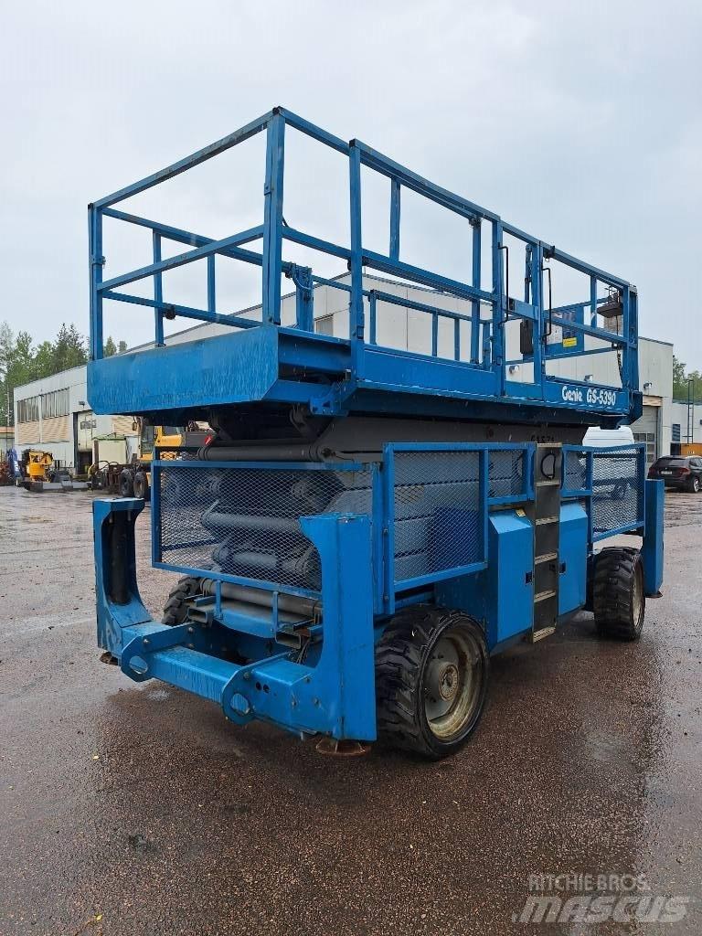 Genie GS 5390 RT Škarjaste dvižne ploščadi