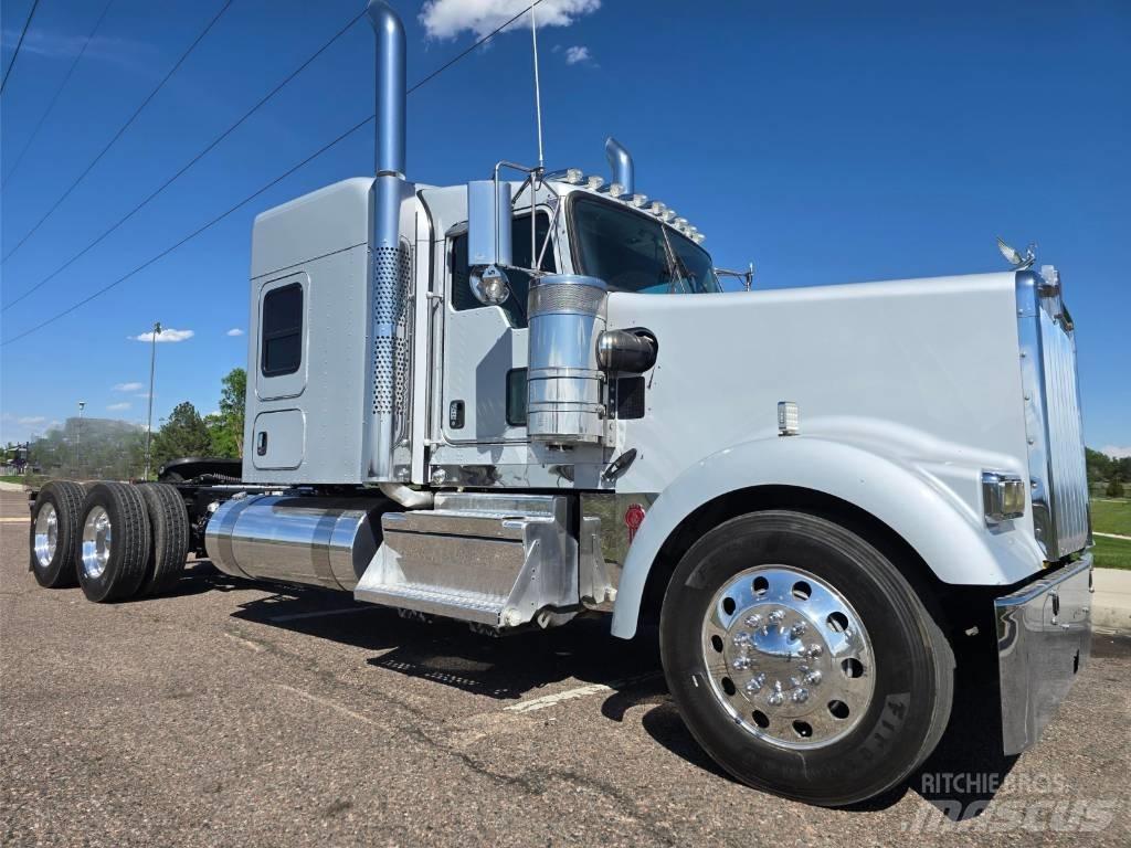 Kenworth W 900 Vlačilci