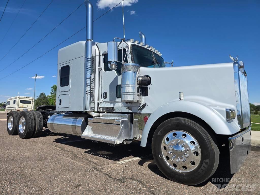 Kenworth W 900 Vlačilci