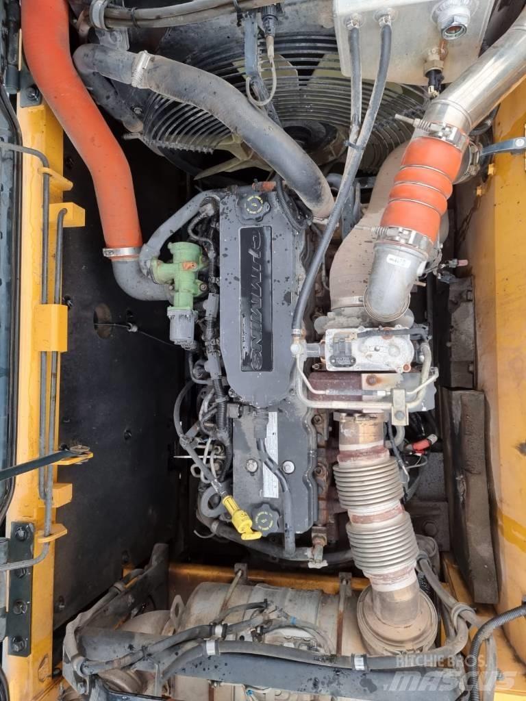 Hyundai HX 300 L Bagri goseničarji