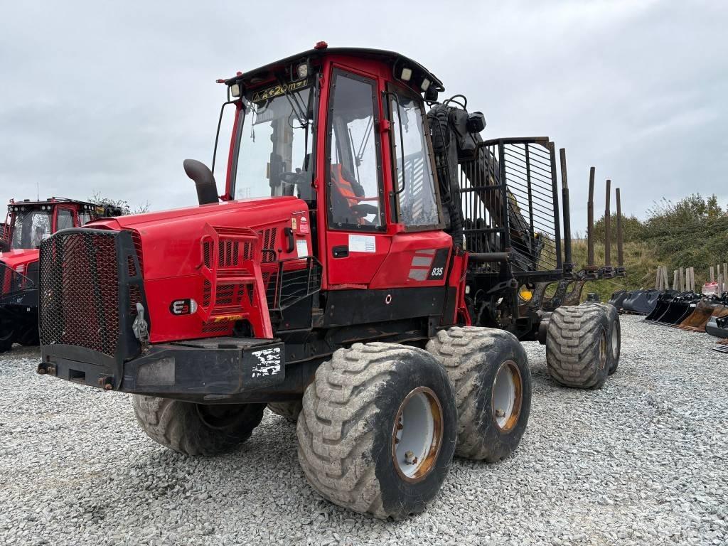 Komatsu 835 Forwarderji