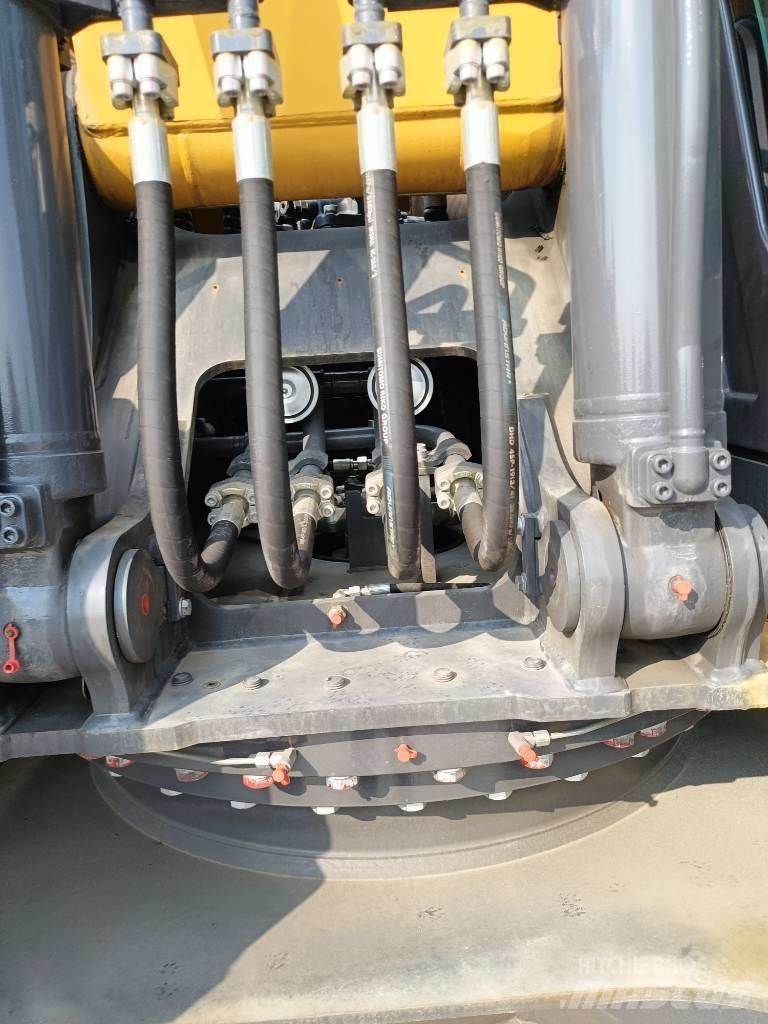 XCMG XE205GH Bagri goseničarji