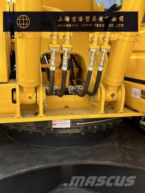 Komatsu PC 220 Bagri goseničarji