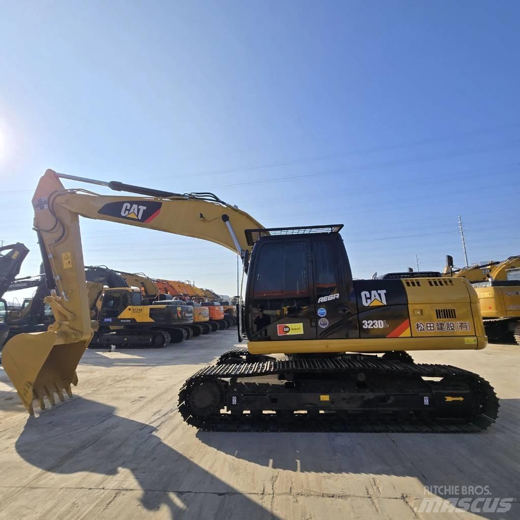 CAT 323 D L Midi bagri 7t – 12t