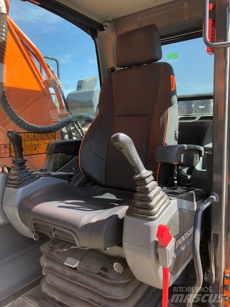 Doosan DX 300 LC-7 Bagri goseničarji