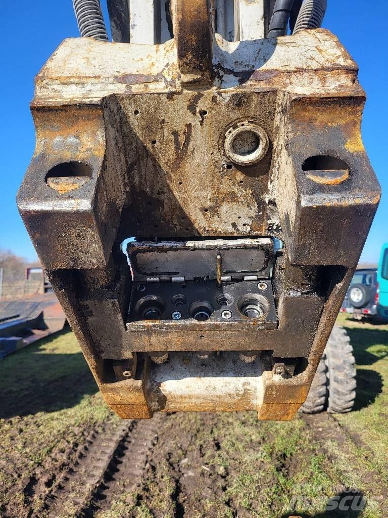 Hitachi ZX 170 W-3 Bagri na kolesih