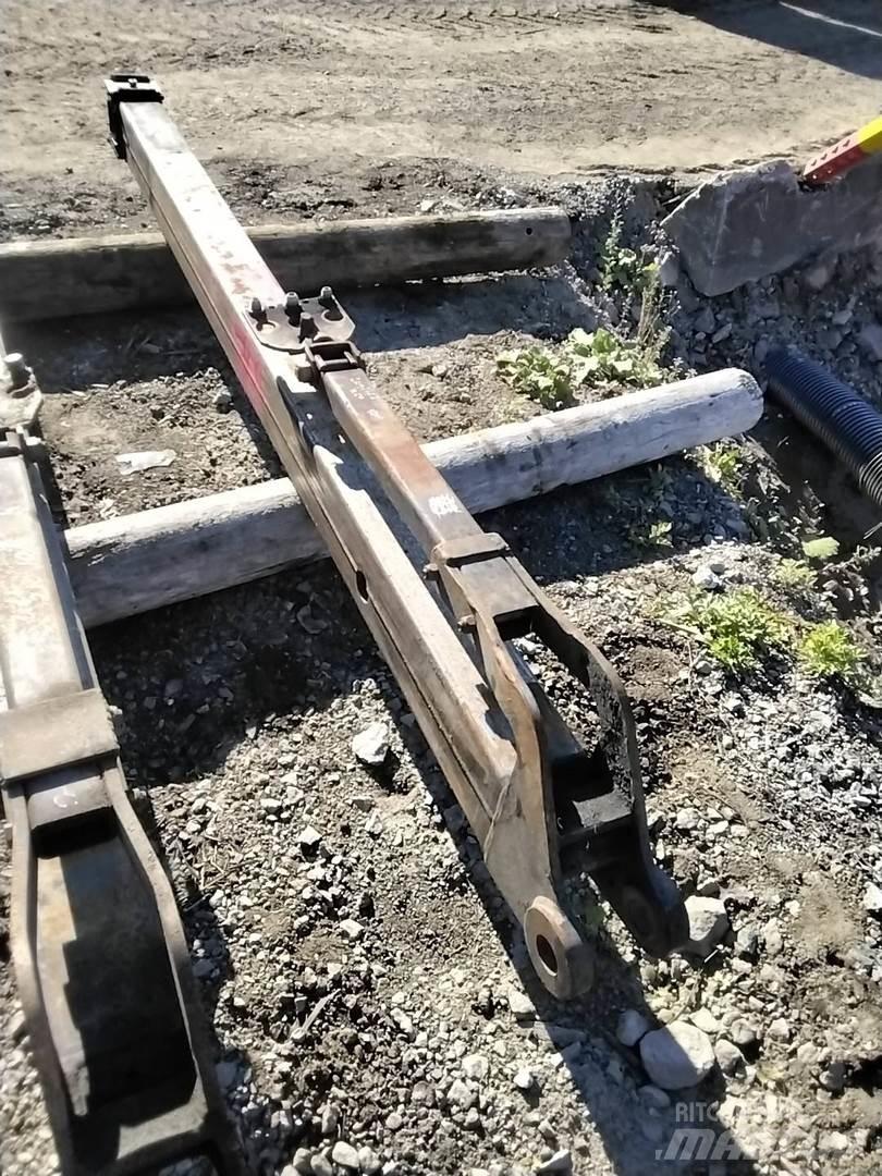Loglift 200 Dvigala za gozdne kombajne