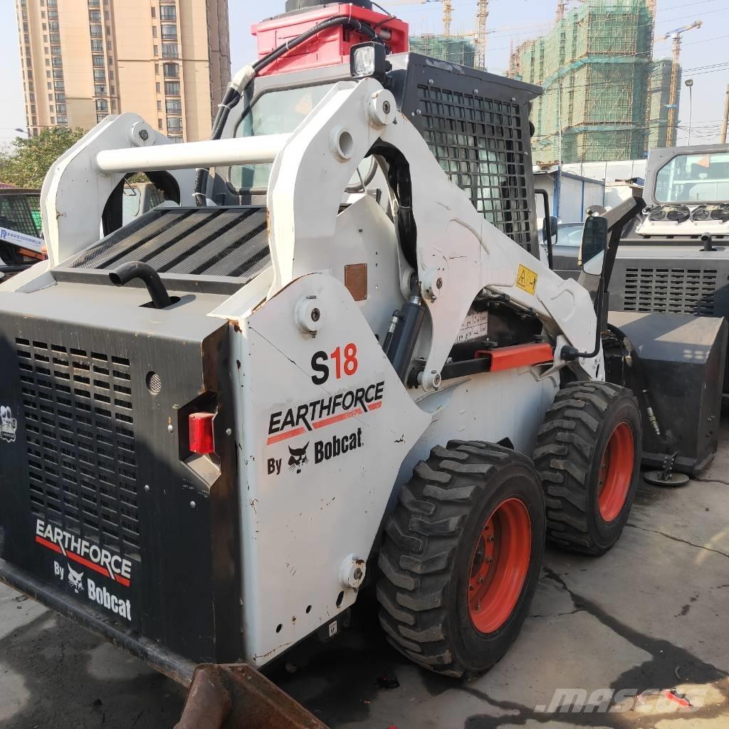 Bobcat S18 Skid steer mini nakladalci