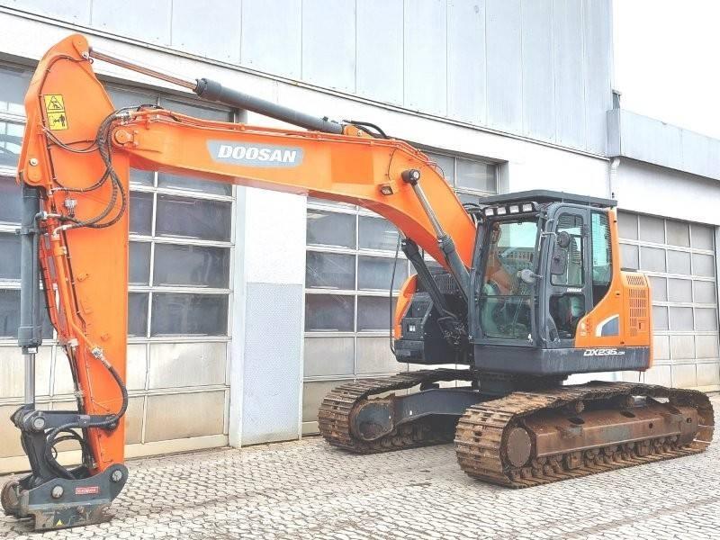 Doosan DX 235 LCR-5 Bagri goseničarji