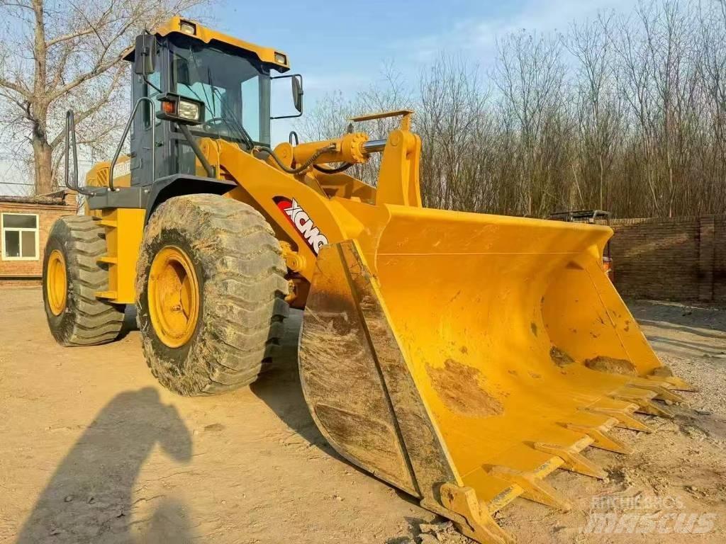 XCMG LW 500 F N Kolesni nakladalci