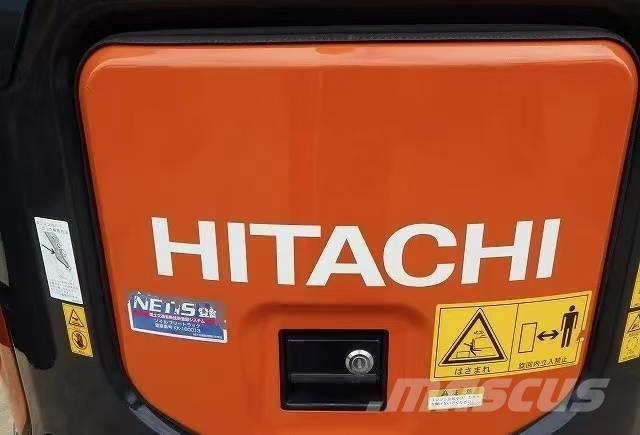 Hitachi 30 Bagri goseničarji