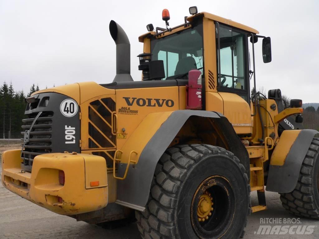 Volvo L 90 F Kolesni nakladalci